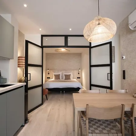 Modern Two Bedroom Close To The