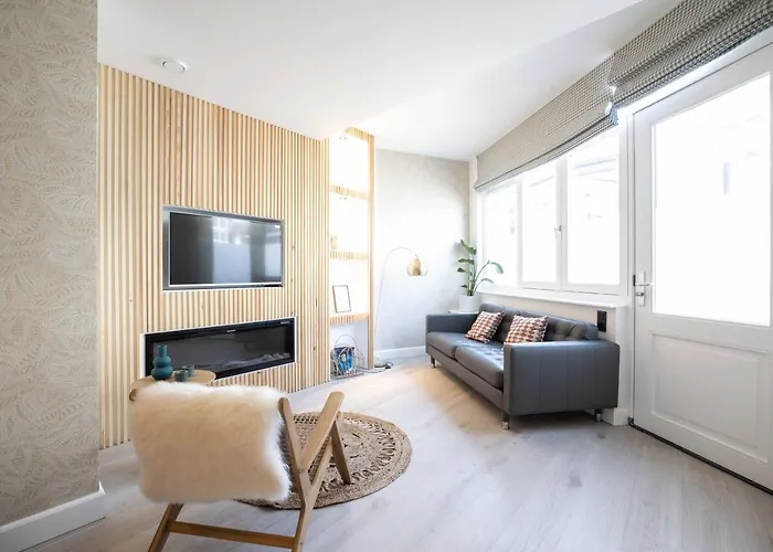 Modern Two Bedroom Close To The Apartahotel La Haya