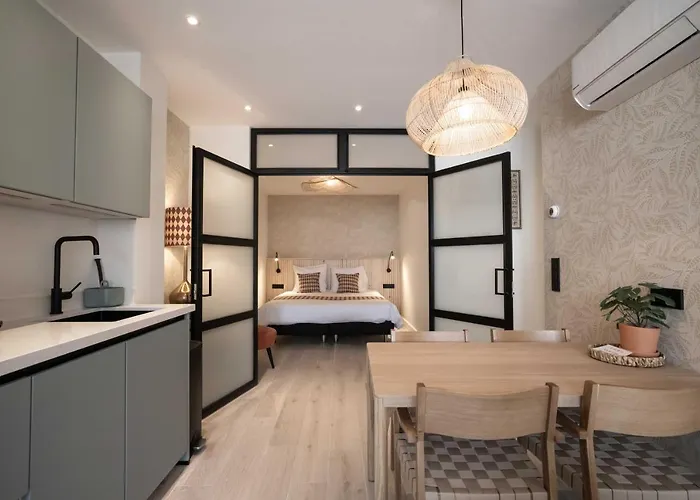 Modern Two Bedroom Close To The