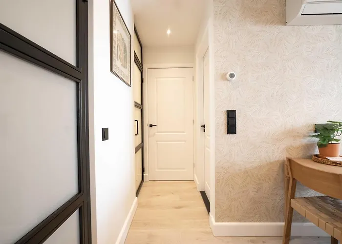 Modern Two Bedroom Close To The