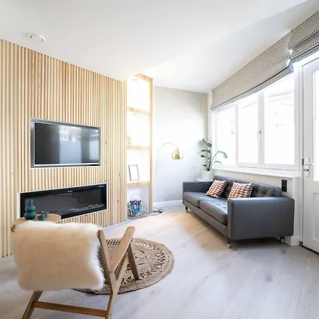 Modern Two Bedroom Close To The Lägenhetshotell Haag