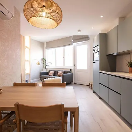 Modern Two Bedroom Close To The 公寓式酒店