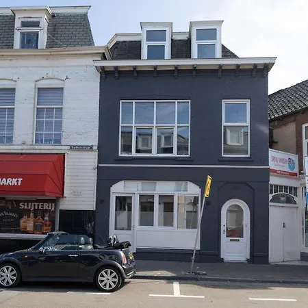 Modern Two Bedroom Close To The *