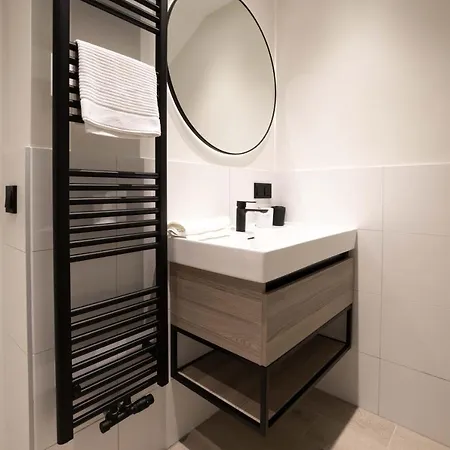 アパートホテル Modern Two Bedroom Close To The