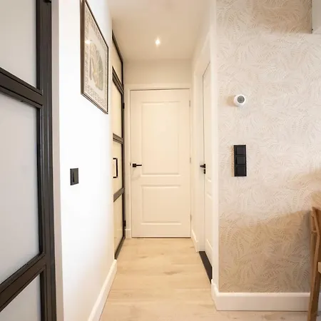 Modern Two Bedroom Close To The