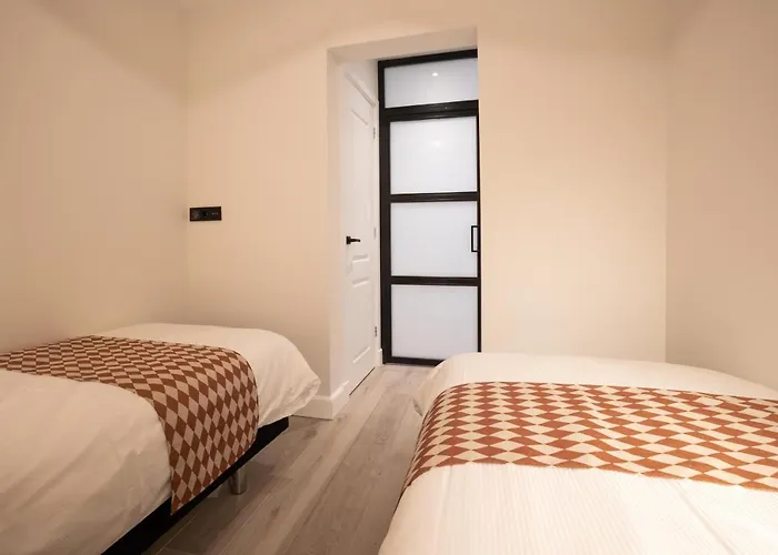 Apart Otel Modern Two Bedroom Close To The Lahey